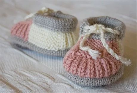 非常详细的宝宝婴儿鞋棒针编织教程